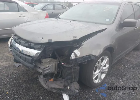 2012 Ford Fusion Se z USA, uszkodzony, nr VIN 3FAHP0HA9CR154230